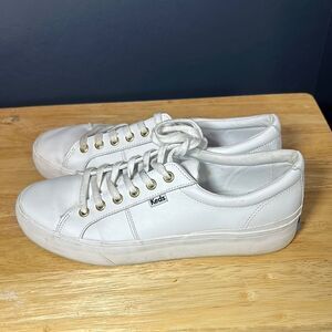 Keds White Sneakers with Thick Rubber Sole and Textured Fabric